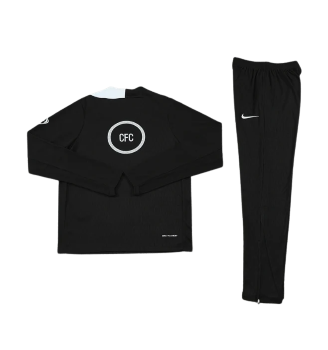 طقم رياضي أسود بسحاب ربعي من تشيلسي لموسم 2025/2026