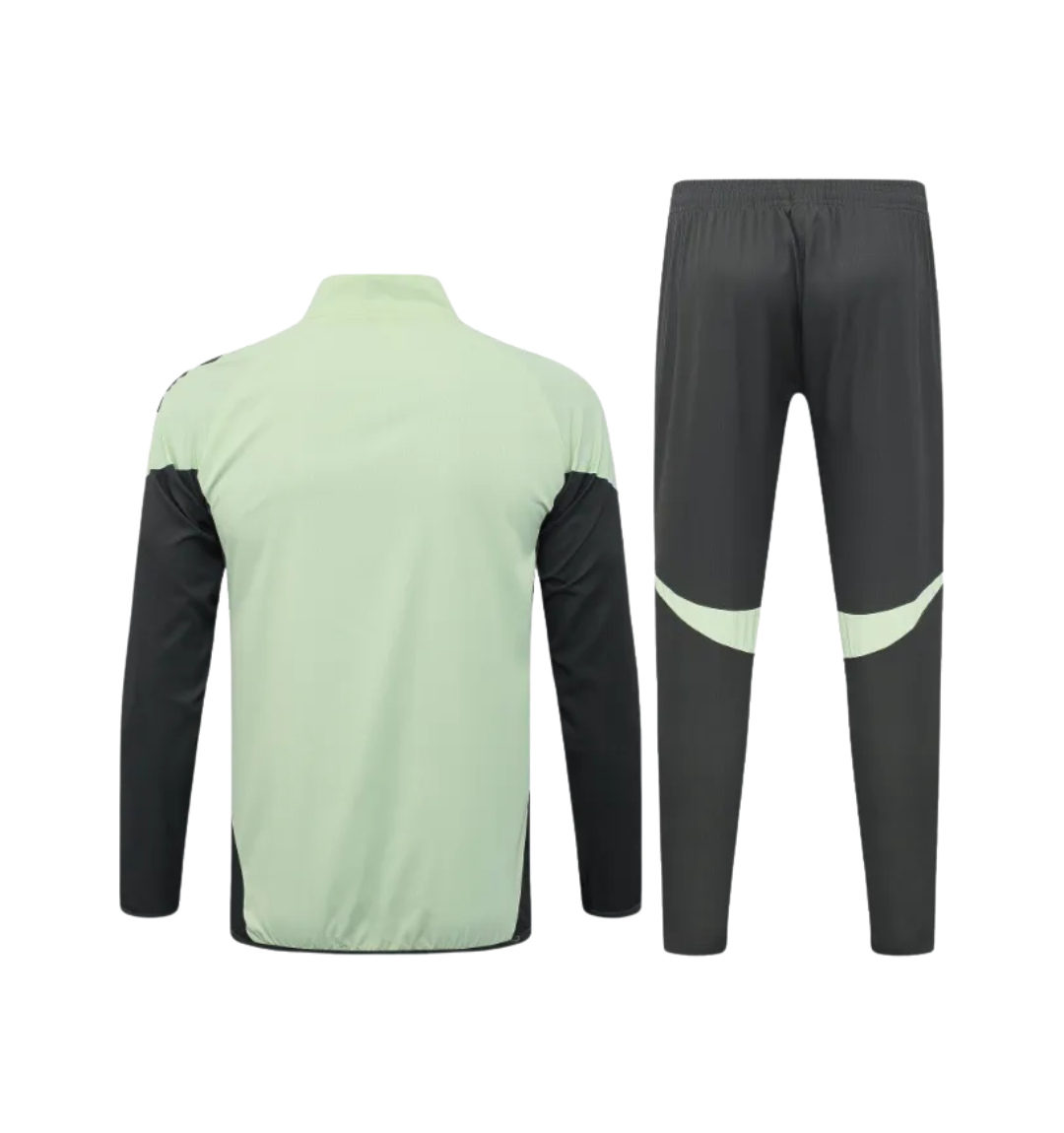 Chaqueta chándal azul marino del Real Madrid 2025/2026