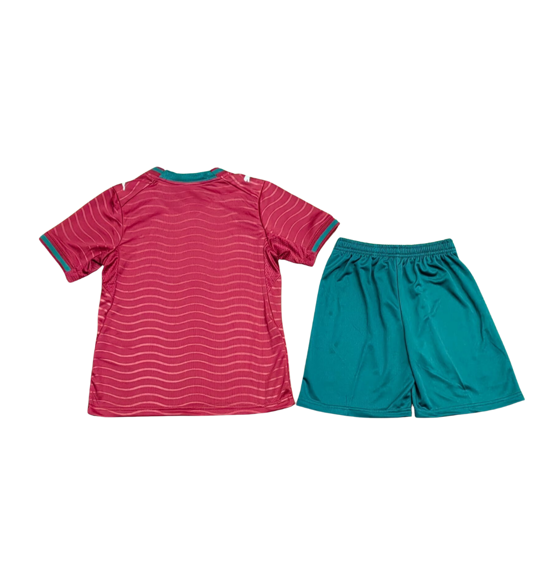 طقم المنتخب البرتغالي الأساسي لكأس العالم 2026 (للكبار والصغار)