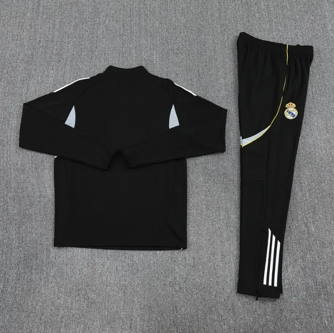 Chándal negro con cremallera 1/4 del Real Madrid 2025/2026