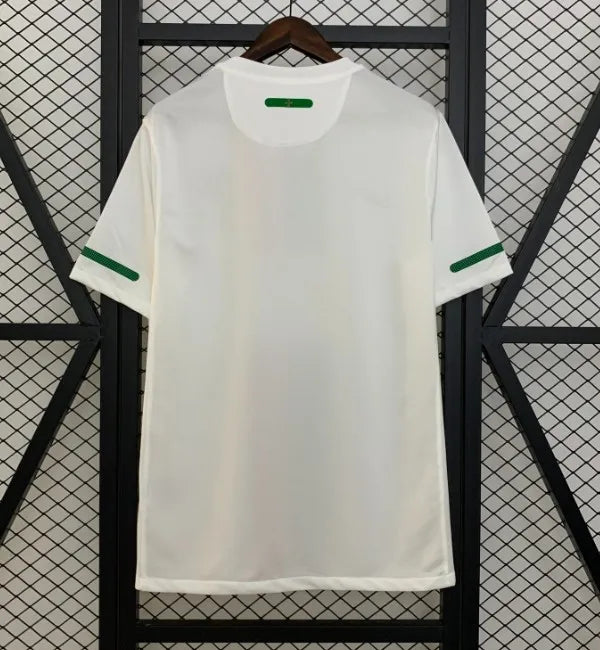 قميص منتخب البرتغال الاحتياطي لعام 2010 بتصميم كلاسيكي