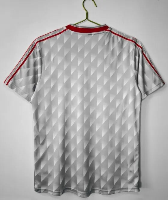 ليفربول 1989/1991 - زي الفريق الاحتياطي الكلاسيكي