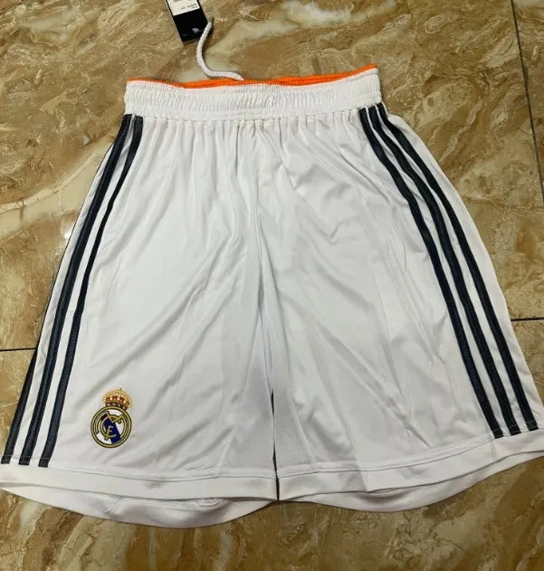 Pantalones cortos retro de local del Real Madrid 2013/2014