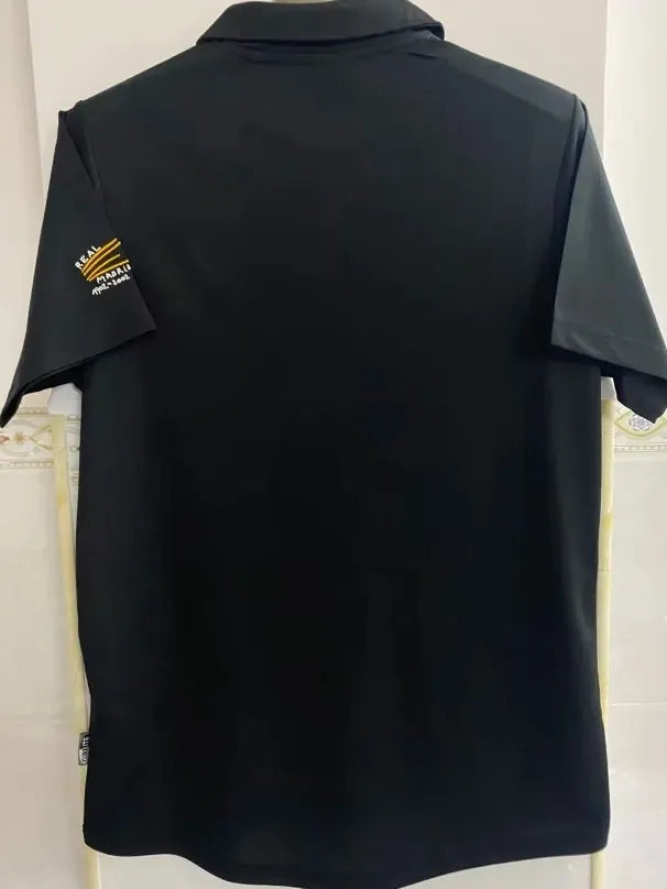Retro de visitante del Real Madrid 2002/2003