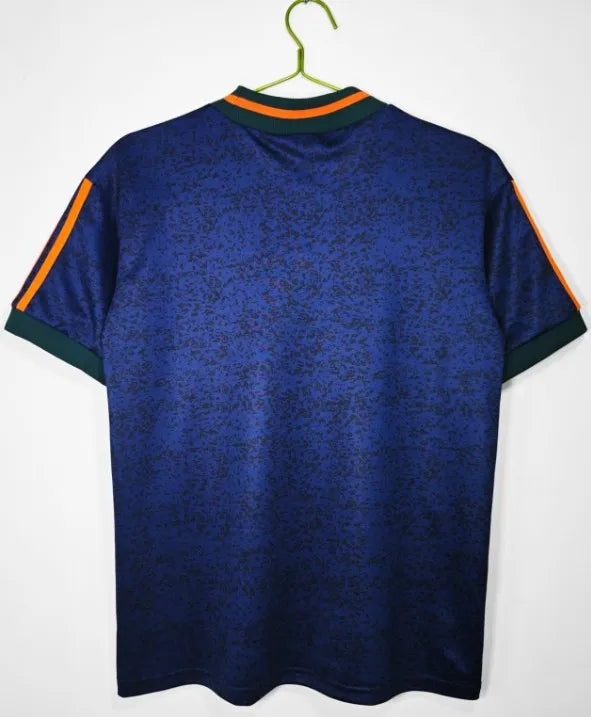 Retro de visitante del Newcastle United 1997/1998