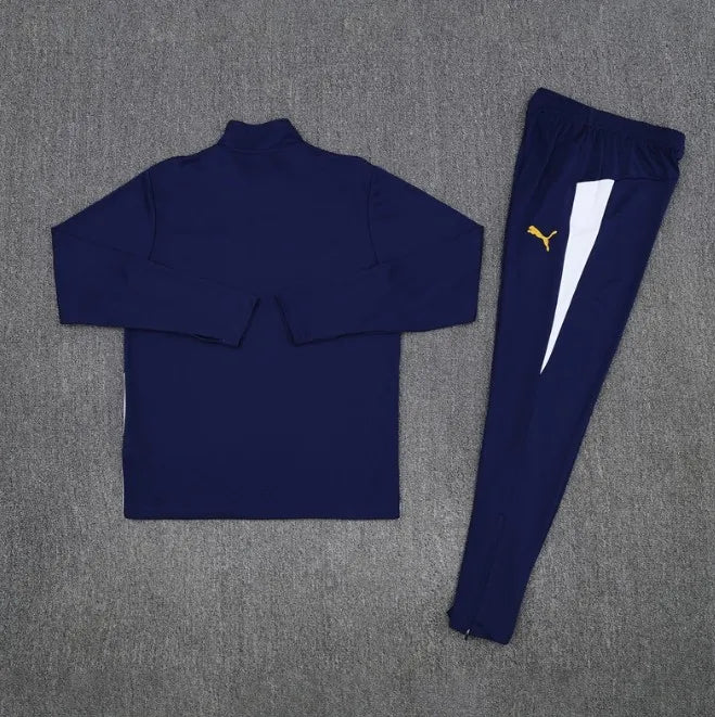 بدلة رياضية زرقاء بسحاب ربعي، البرتغال 2025