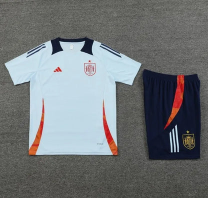 طقم رياضي أزرق بأكمام قصيرة وشورت، إسبانيا 2024