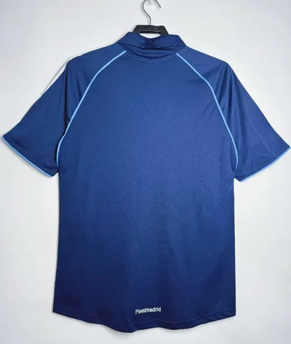 Retro de visitante del Real Madrid 2005/2006