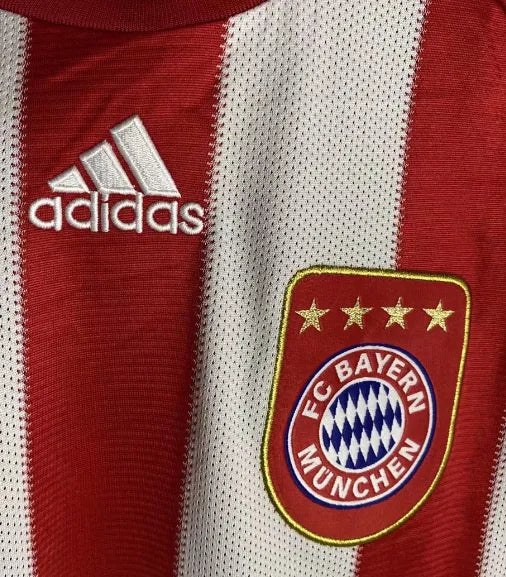 Retro local del Bayern Múnich 2010/2011