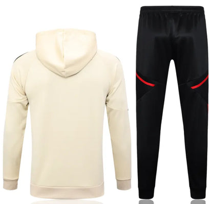 Chándal con capucha del Manchester United 2023/2024 color crema