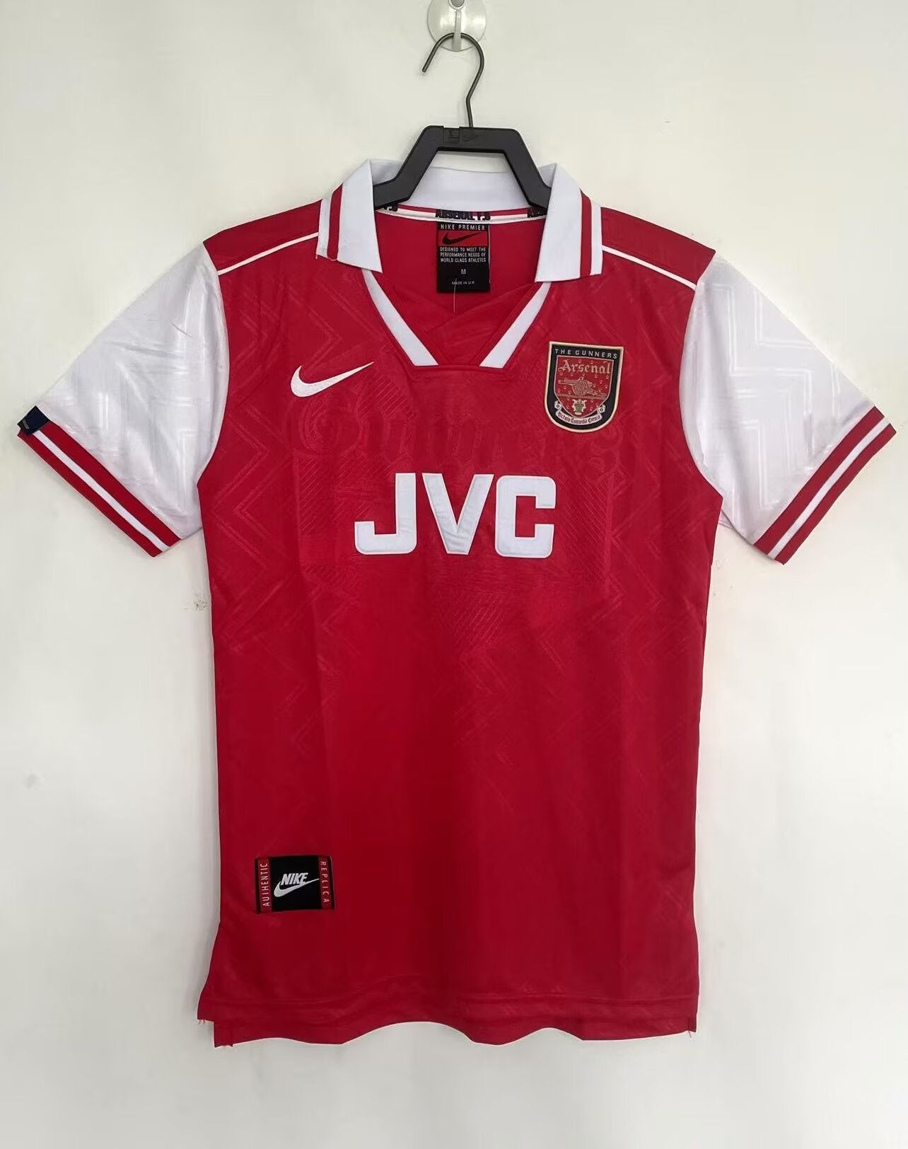 Retro local del Arsenal 1996/1997