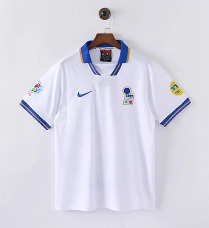 Retro de visitante de Italia 1996