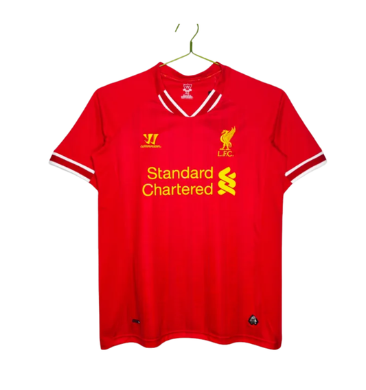 ليفربول 2010/2011 - طقم الفريق الأساسي بتصميم كلاسيكي