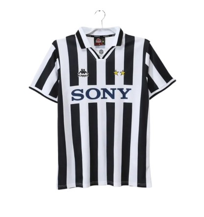 Retro local del AC Milan 2004/2005