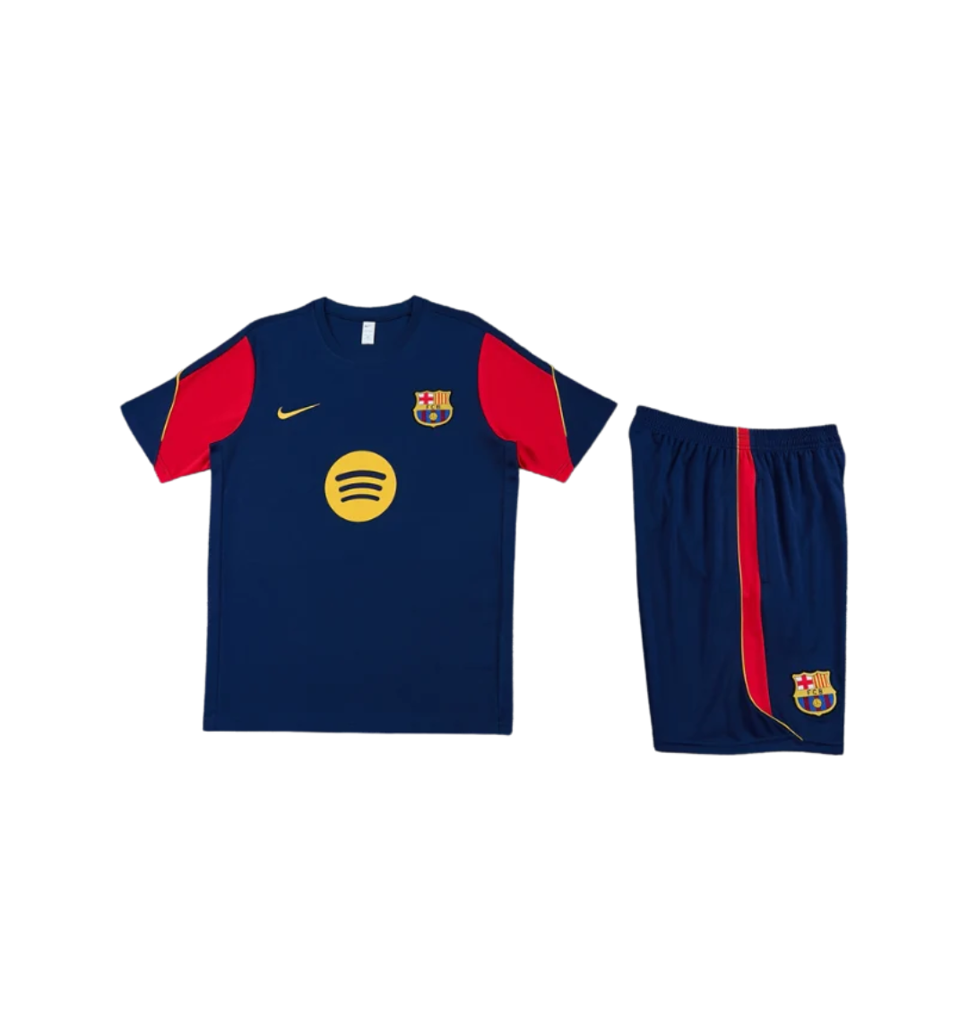 طقم رياضي قصير الأكمام وشورت من برشلونة لموسم 2023/2024، لون كريمي