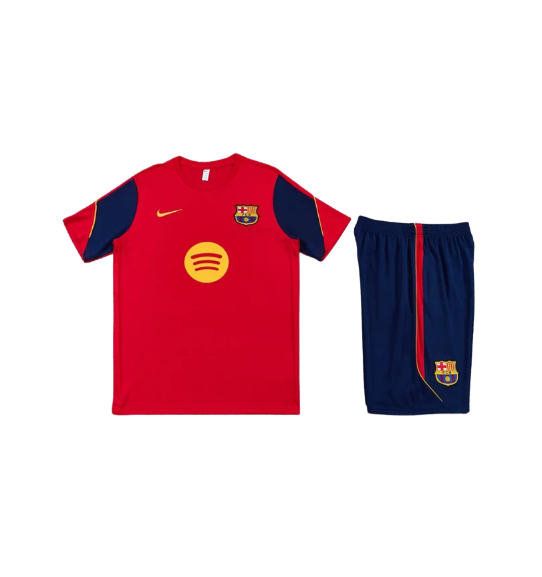 طقم رياضي قصير الأكمام وشورت من برشلونة لموسم 2023/2024، لون كريمي