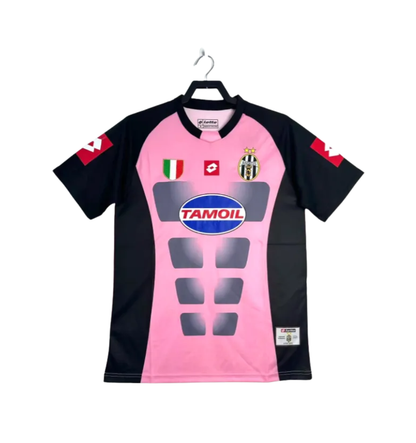 Retro local del AC Milan 2004/2005