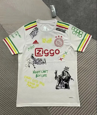 Camiseta blanca de tercera equipación del AFC Ajax 2021/2022