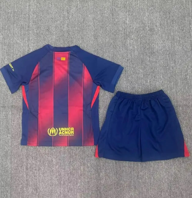 طقم برشلونة الأساسي لموسم 2025/2026 (للكبار والصغار)