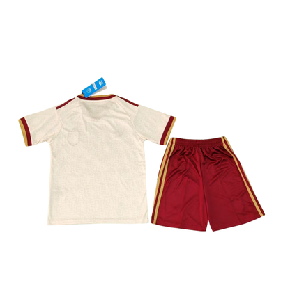 Conjunto local de España 2026 (adultos y niños)