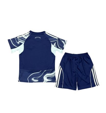 Conjunto visitante del AFC Ajax 2025/2026 (adultos y niños)