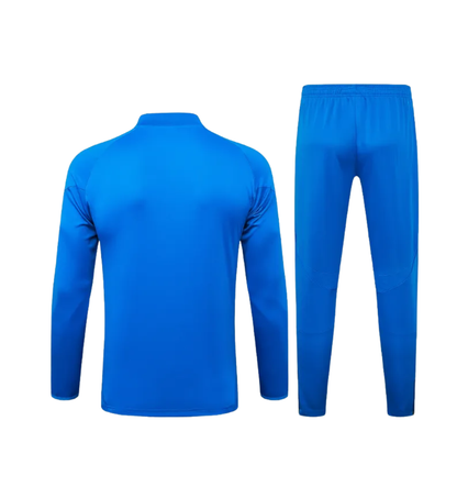 طقم رياضي لريال مدريد لموسم 2025/2026، بسحاب ربعي، لون أزرق فاتح