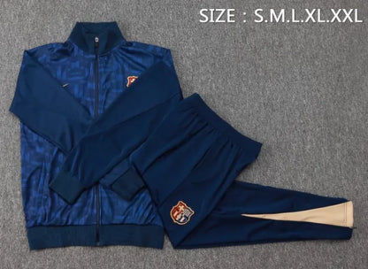 طقم رياضي أزرق من برشلونة لموسم 2024/2025