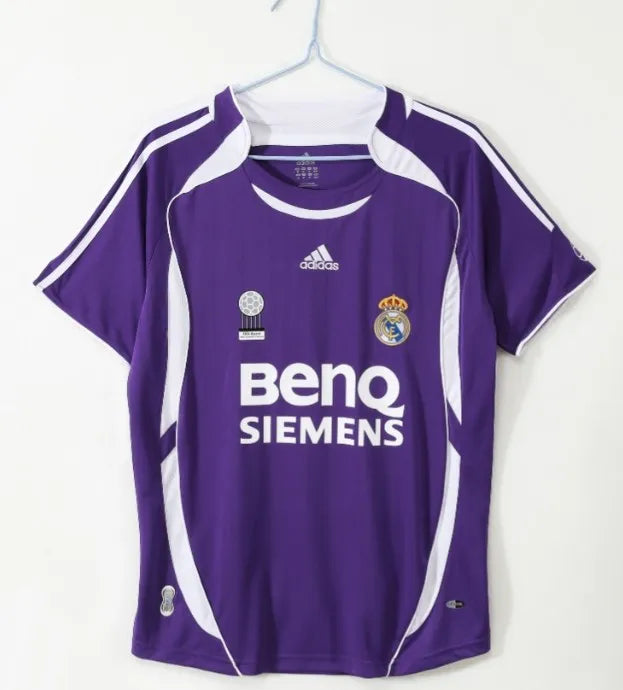 Retro de visitante del Real Madrid 2006/2007