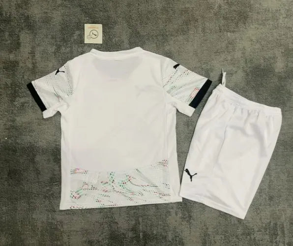 Conjunto visitante de Portugal 2025 (adultos y niños)