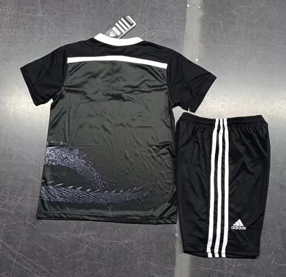 Tercera equipación infantil del Real Madrid 2014/2015