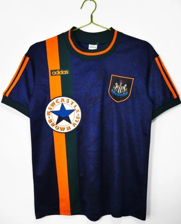 Retro de visitante del Newcastle United 1997/1998