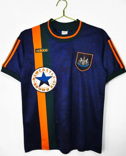 Retro de visitante del Newcastle United 1997/1998