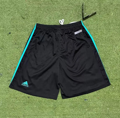 Pantalón corto visitante del Real Madrid 2017/2018