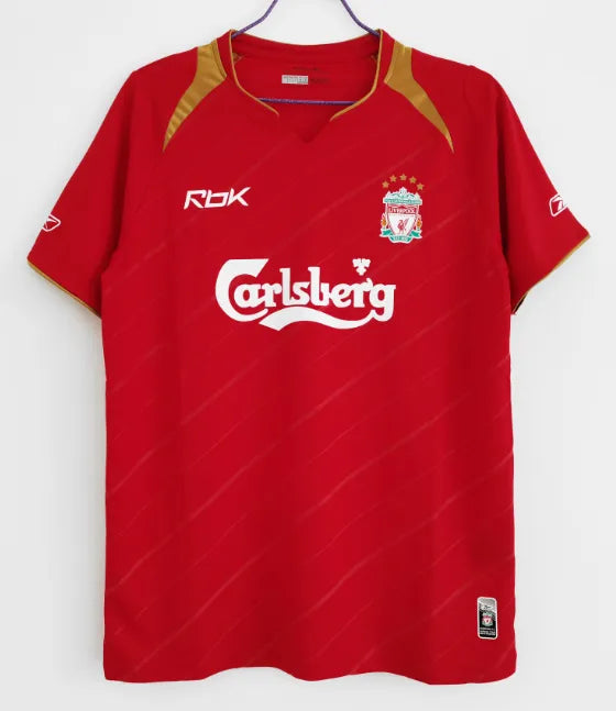طقم ليفربول الأساسي لموسم 2005/2006 (نسخة كلاسيكية)
