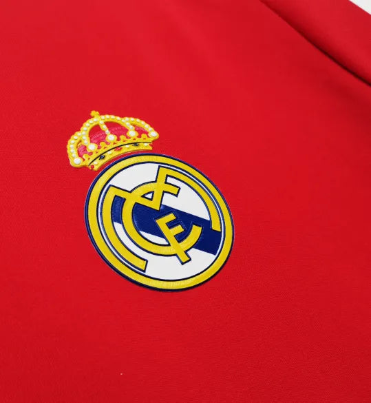 قميص ريال مدريد الثالث ذو الأكمام الطويلة لموسم 2011/2012