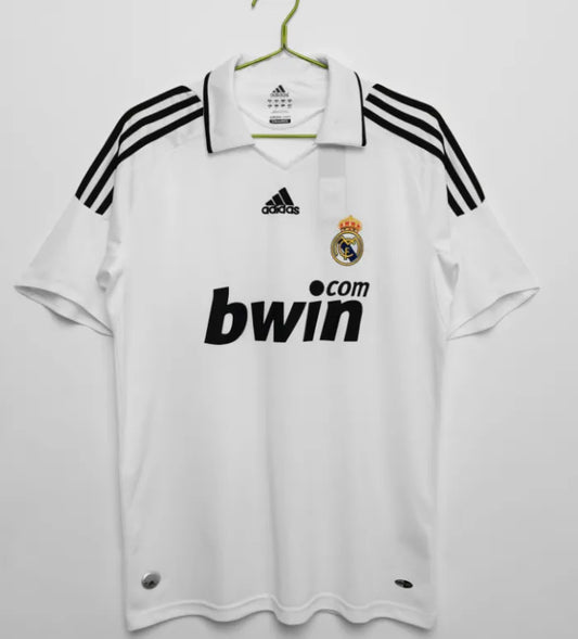 طقم ريال مدريد الأساسي لموسم 2008/2009 (نسخة كلاسيكية)