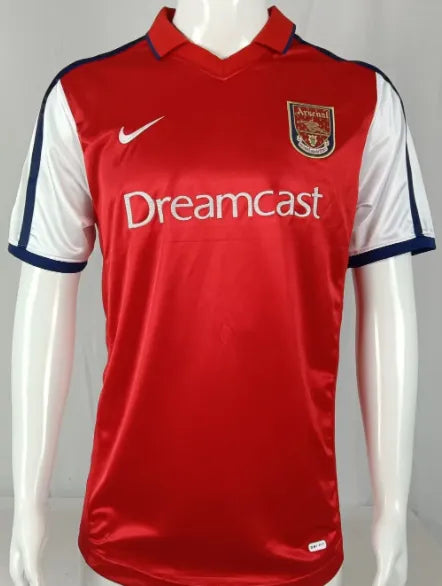 Retro local del Arsenal 2000/2001