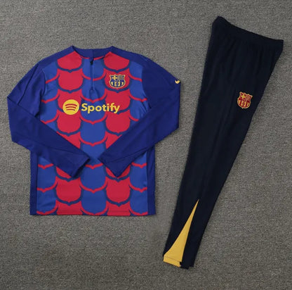 طقم رياضي برشلونة لموسم 2024/2025 بسحاب ربعي، لون أزرق مموه