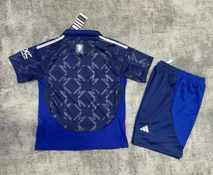 Conjunto visitante del Manchester United 2024/2025 (adultos y niños)