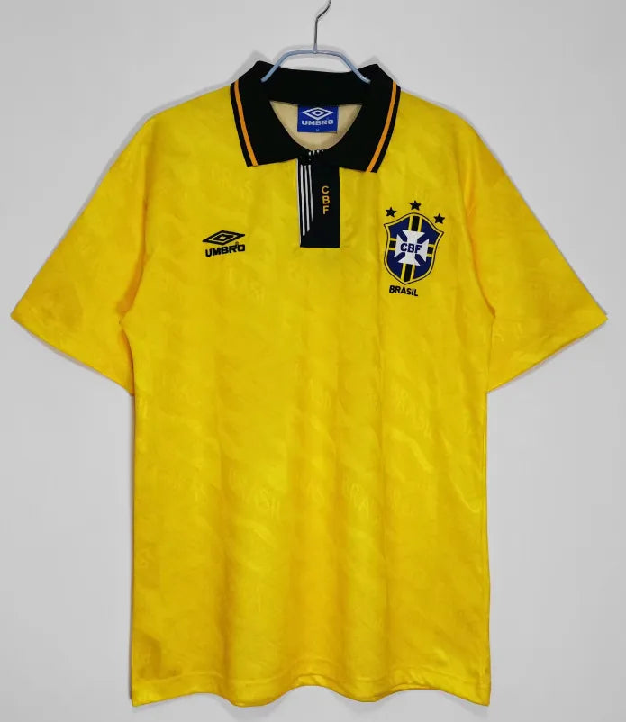 البرازيل 1992/1993 هوم ريترو
