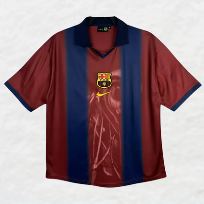برشلونة × ترافيس سكوت إصدار خاص لموسم 2001/2002