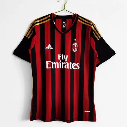 Retro local del AC Milan 2013/2014