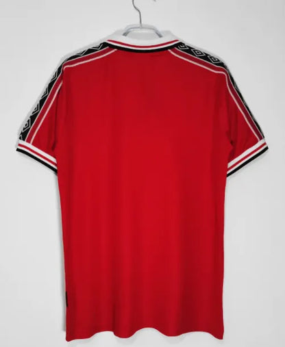 Retro local del Manchester United 1998/1999