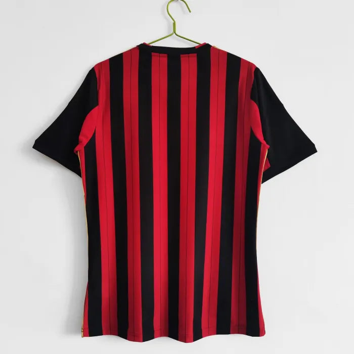 Retro local del AC Milan 2013/2014