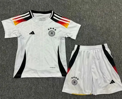 Conjunto local de Alemania 2024 (adultos y niños)
