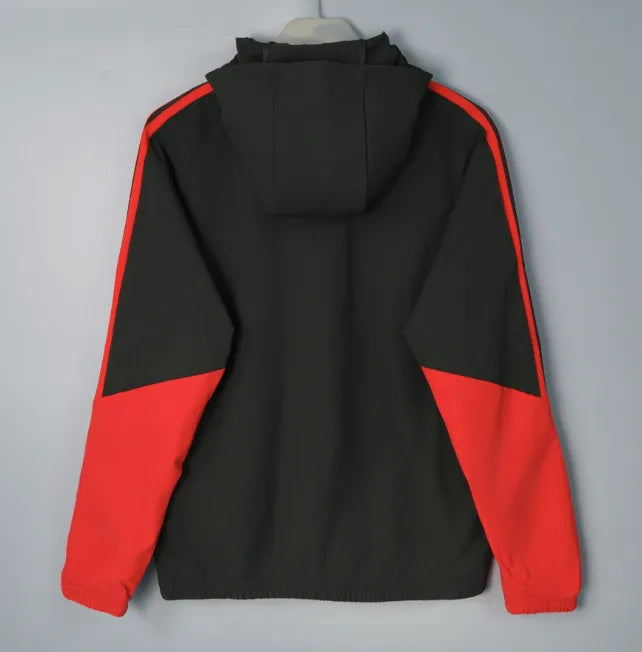 Cortavientos negro del Manchester United 2024/2025