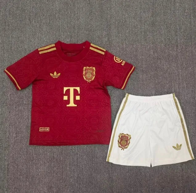 Pack especial del 125.º aniversario del Bayern de Múnich 2024/2025 (adultos y niños)