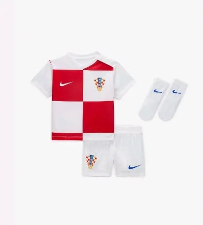 Conjunto local de Croacia 2024 (adultos y niños)