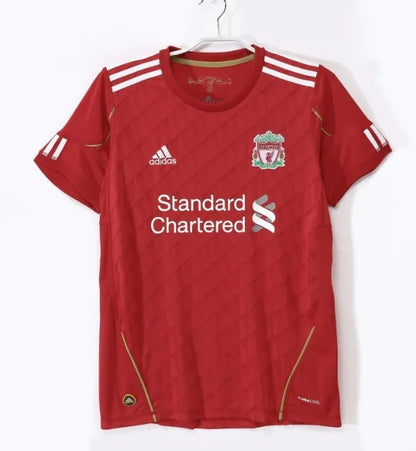 ليفربول 2010/2011 - طقم الفريق الأساسي بتصميم كلاسيكي
