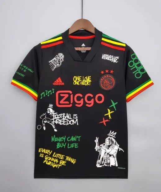 Camiseta negra de tercera equipación del AFC Ajax 2021/2022